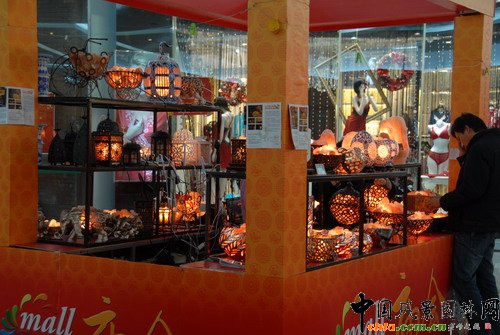 ����Ļ������c�I(y��ng)�N���N�ı���MALL�R��(hu��)