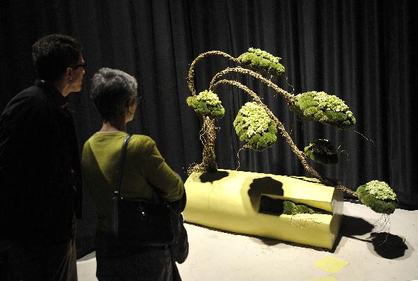 ��34�ø��ػ�չ�ڱ����r�������и����_Ļ