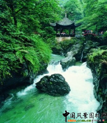 ��üɽ������ɽ����L(f��ng)�����م^(q��)