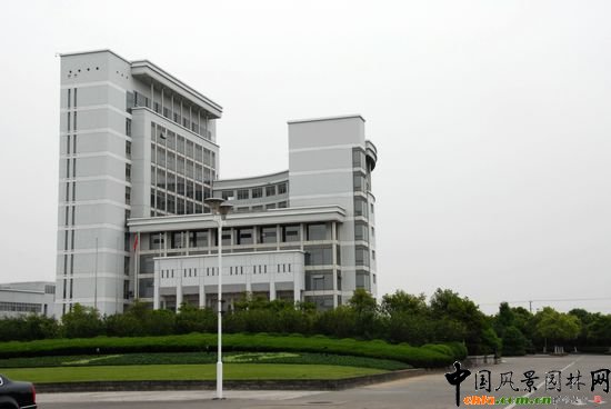 �Ϻ���WУ�@�G�����^