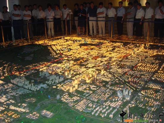 ��ɽ����չ�[�^����