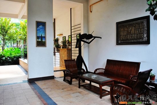 ������̩�������u