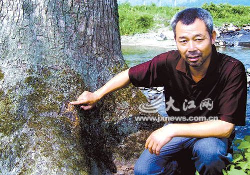 ����������������؜�u�@����