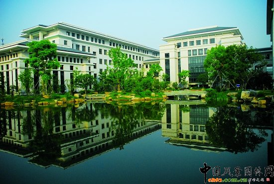 ������ί�hУ�w���Ŀ���^�G������