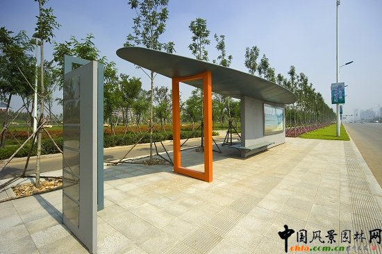 獨(dú)具特色的候車亭