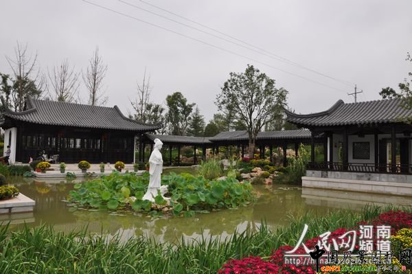 ����@����