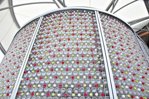 ���Ռ���ƿ������