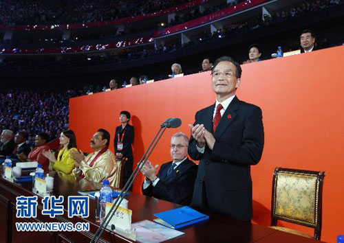 10��31�������Ї�2010���Ϻ����粩�[���]Ļʽ���Ϻ������Ļ�����¡���e�С�����Ժ����ؼҌ���ϯ�]Ļʽ�������Ϻ��������]Ļ�����A��ӛ�����d�הz