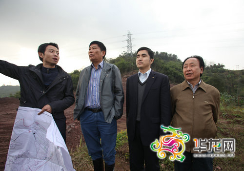 �f�ڄ��c���̎�һ�𿱲�չ�@�F�� �������z