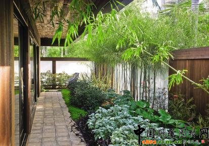 2010�������סլ���^�OӋ���\���M�D��