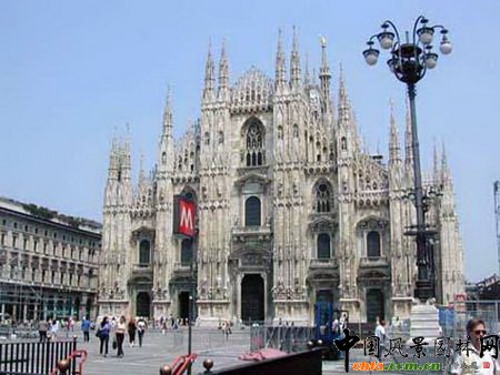 ���m���̽���