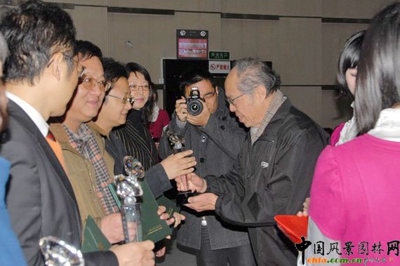 �@ұ�����