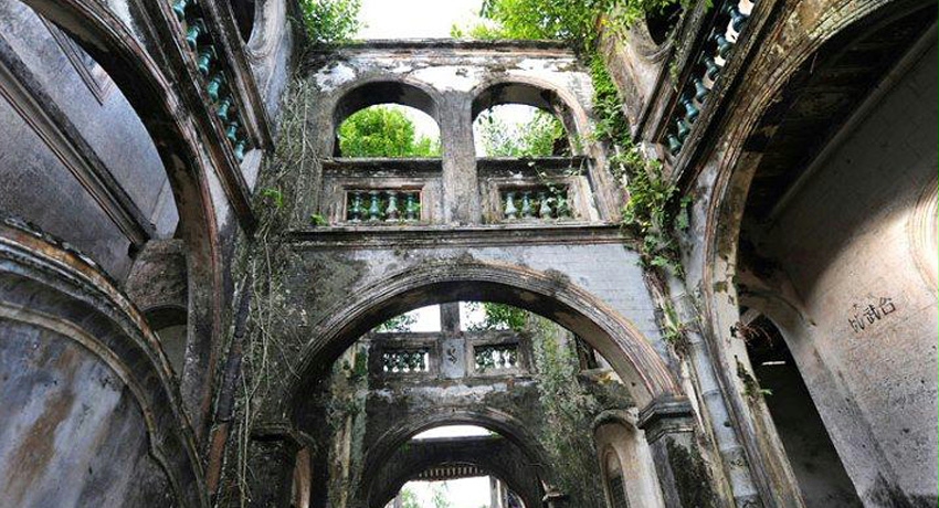 層疊之間，時(shí)空變幻