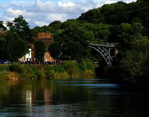 英國鐵橋峽谷 中國風景園林網