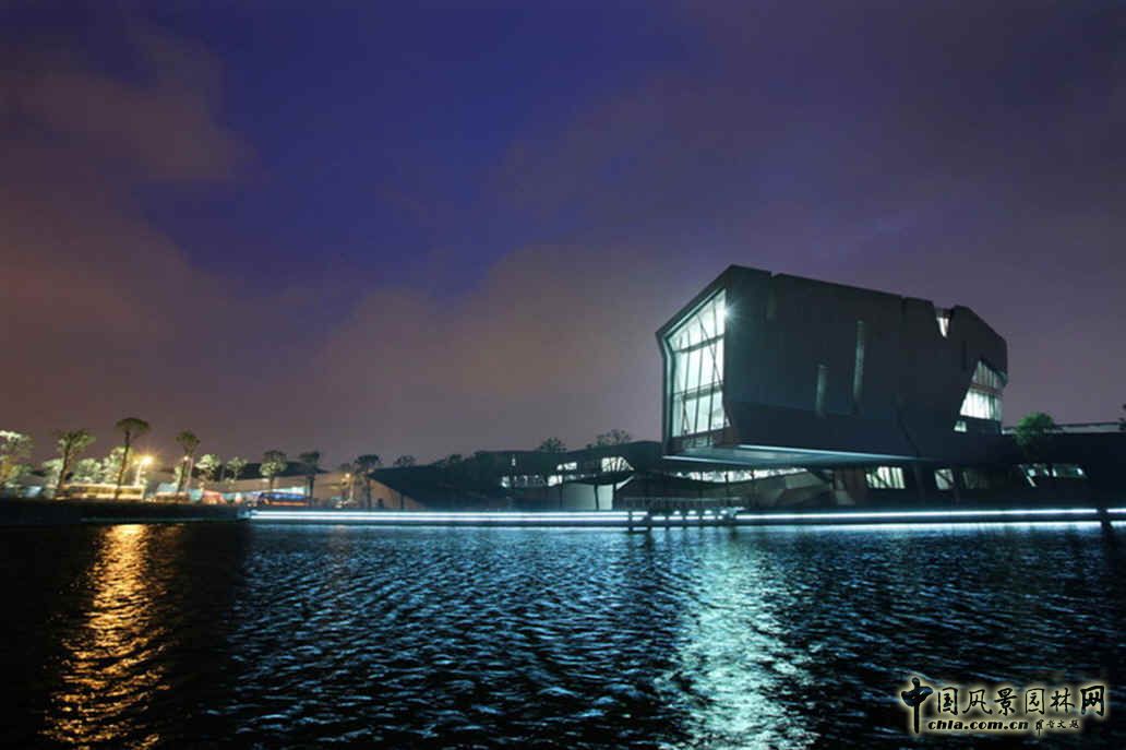 空中花海 國內 最大 屋頂花園 巨人網絡總部 中國風景園林網