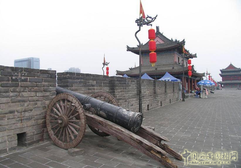 西安城墻(唐皇宮墻、明城墻)