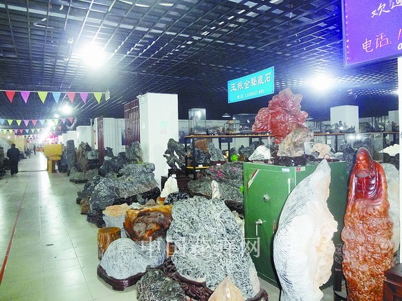 奇石 賞石 低端石