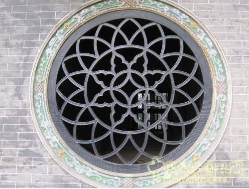 窗緣灰塑(原貌)