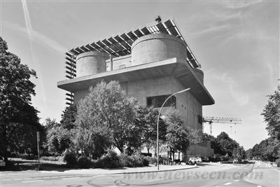 “能源中心”曾是一個碉堡，二戰期間被英美聯軍炸毀