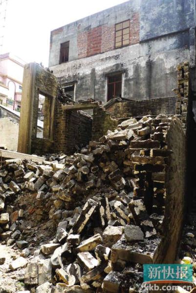 西華四巷3號是清末青磚屋,正被拆除
