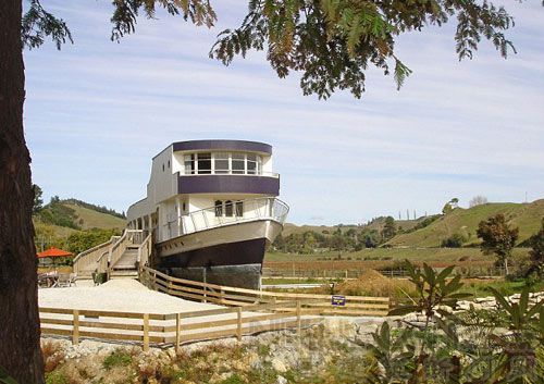 新西蘭男子造世界最古怪主題旅館