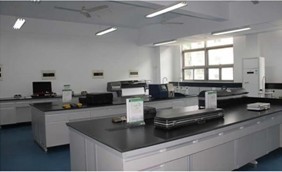 實(shí)驗(yàn)室