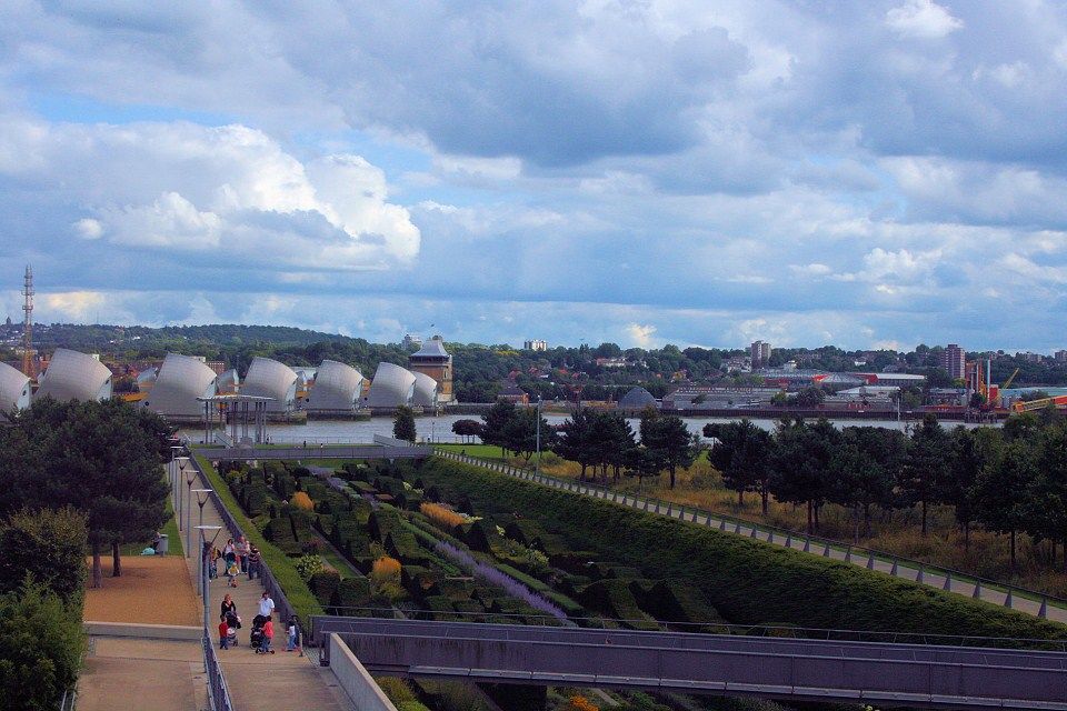 泰晤士河壩公園