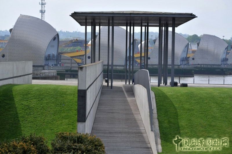 泰晤士河壩公園