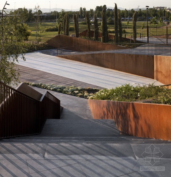 西班牙格拉納達(dá)廣場(chǎng)