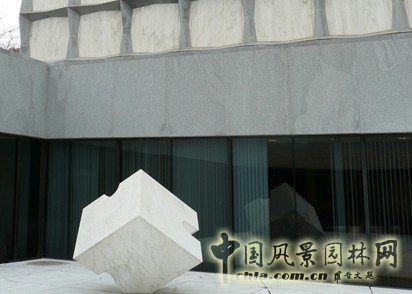 貝尼克圖書館下沉庭院