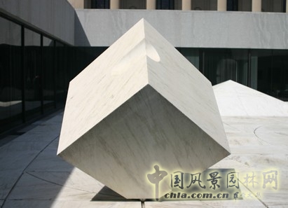 貝尼克圖書館下沉庭院