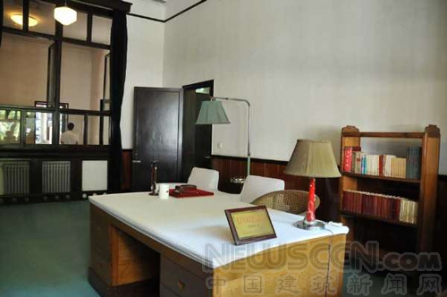 毛澤東在滴水洞的辦公場所。