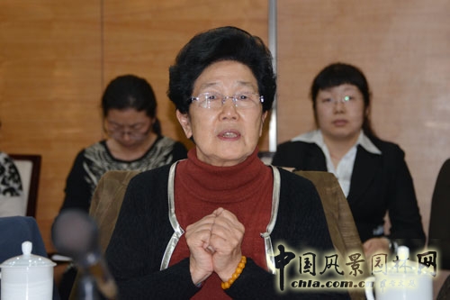 中國風(fēng)景園林學(xué)會(huì)原副理事長、北京市園林局原副局長張樹林