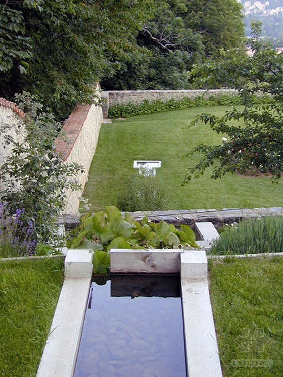 法國(guó)Charance露臺(tái)花園