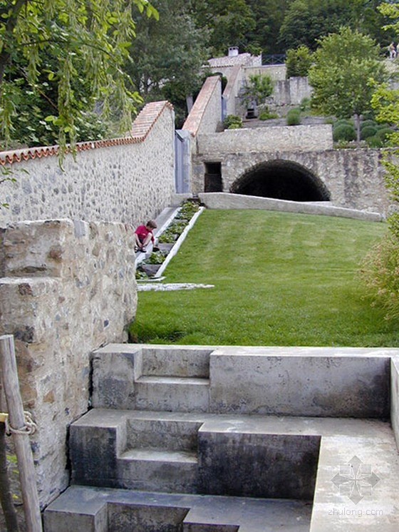 法國(guó)Charance露臺(tái)花園