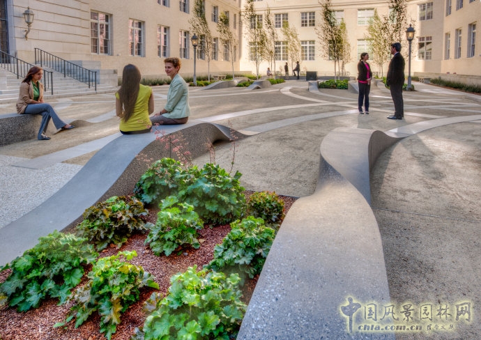 美國舊金山聯(lián)合廣場“絲帶”庭院