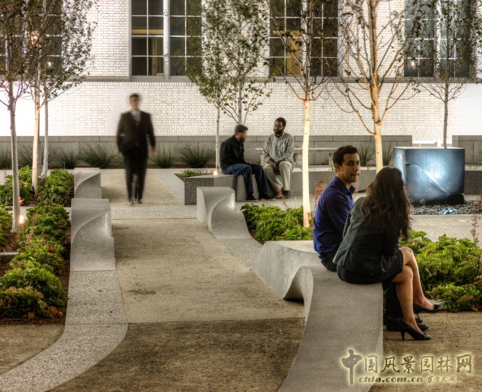 美國舊金山聯(lián)合廣場“絲帶”庭院