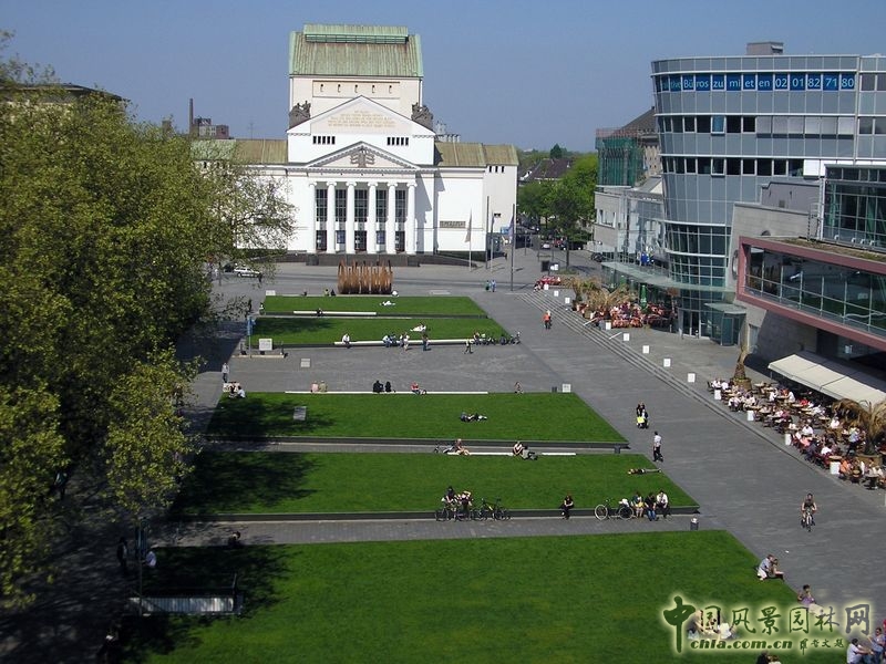 柯尼希—海因里希廣場