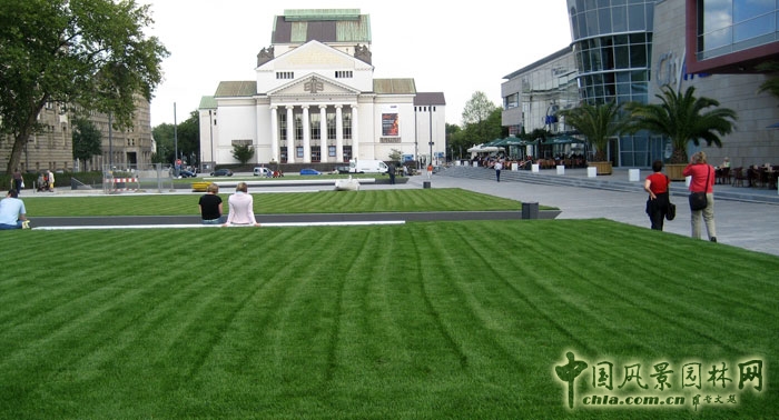 柯尼希—海因里希廣場