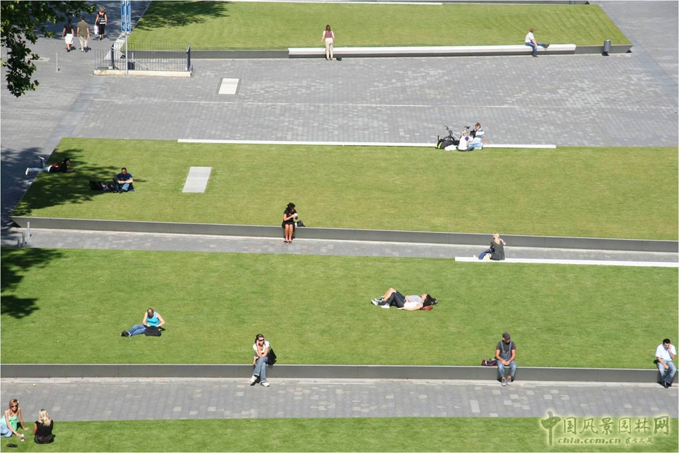 柯尼希—海因里希廣場