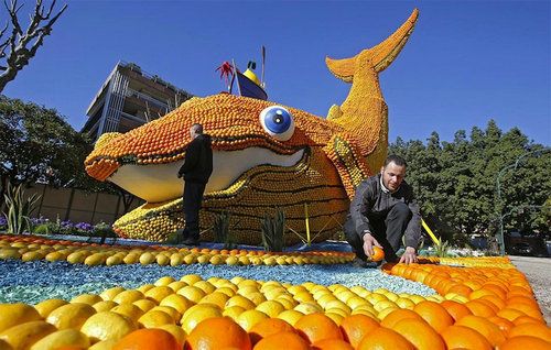 法國芒通檸檬節上的雕塑作品