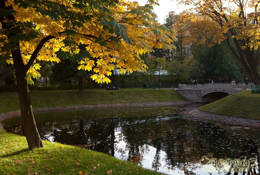 米哈伊洛夫斯基宮廷花園