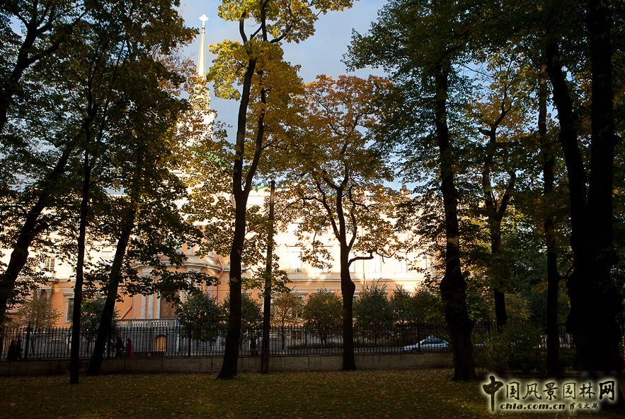 米哈伊洛夫斯基宮廷花園