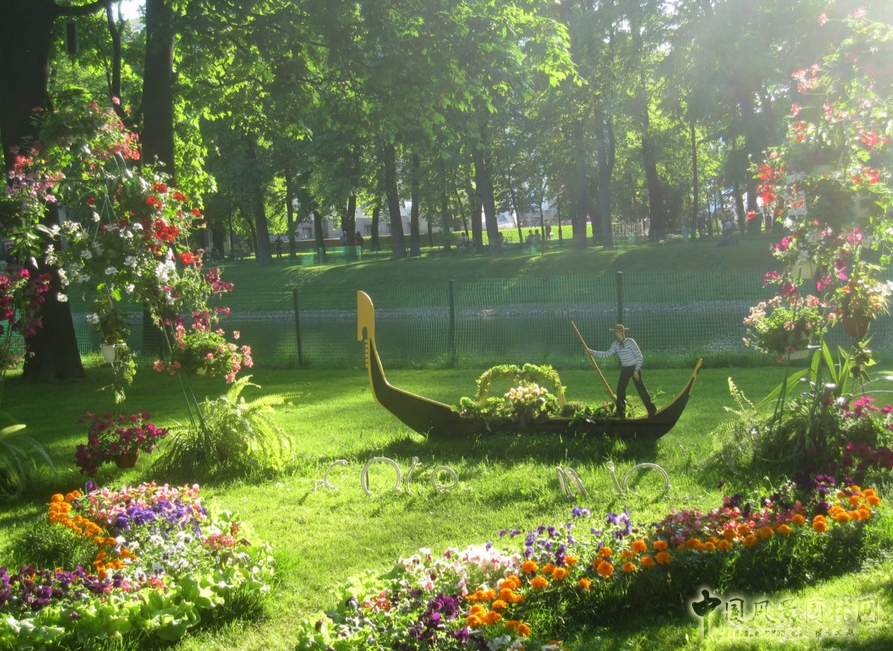 米哈伊洛夫斯基宮廷花園