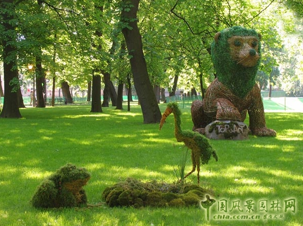 米哈伊洛夫斯基宮廷花園