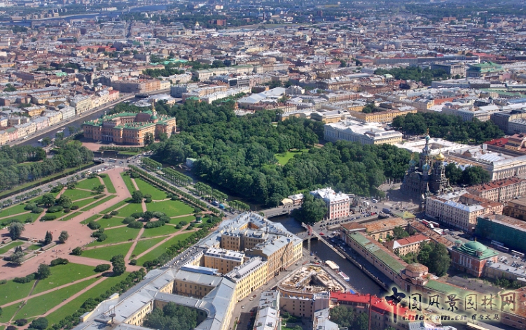 米哈伊洛夫斯基宮廷花園