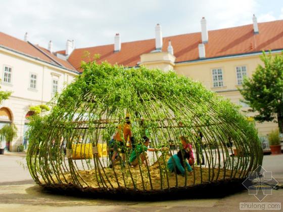 兒童游樂場(chǎng)