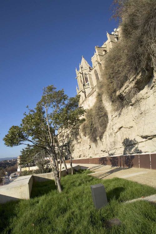 巴塞羅那曼雷薩市公路基礎設施建設