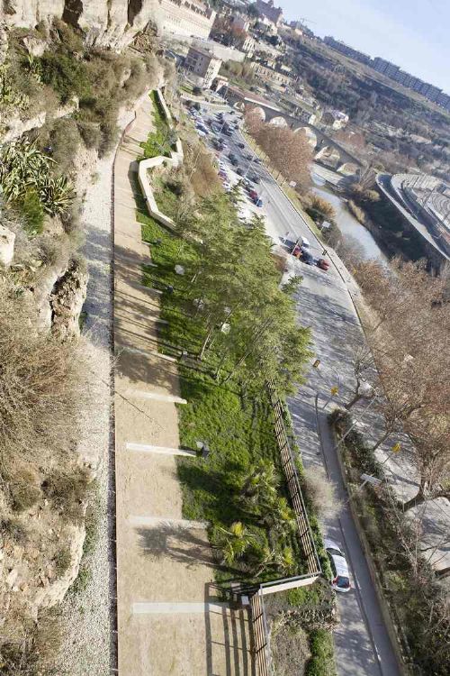 巴塞羅那曼雷薩市公路基礎設施建設