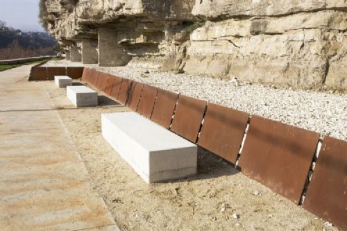 巴塞羅那曼雷薩市公路基礎(chǔ)設(shè)施建設(shè)